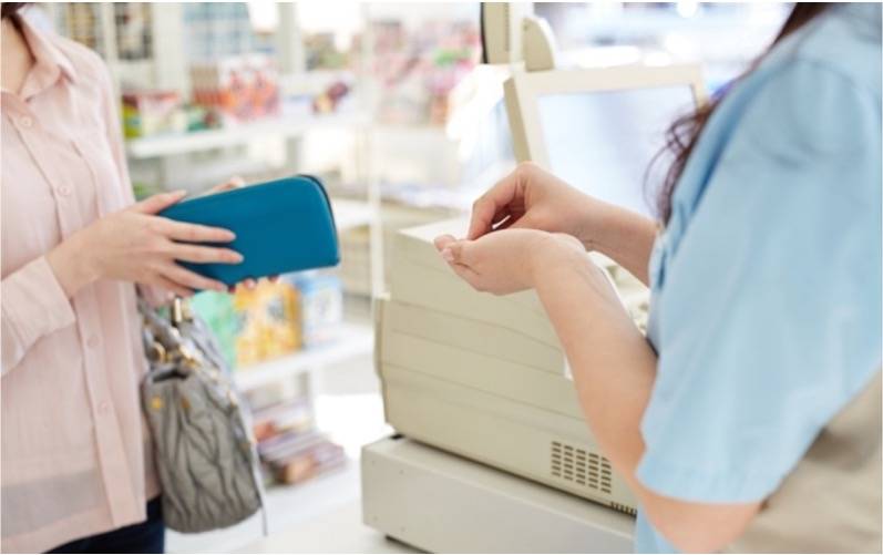 職種 2: 株式会社クレディセゾン