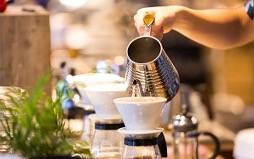 職種 2: 株式会社トリドールホールディングス